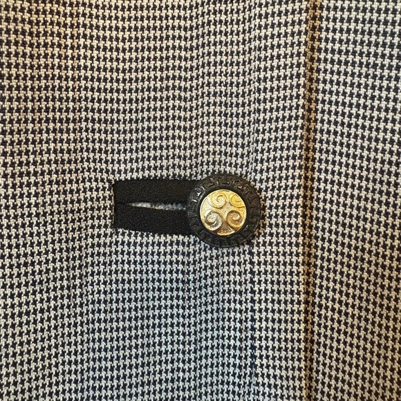 Vintage Women's Blue and Navy Button Down short sleeved Shirt size 8 - Picture 12 of 13